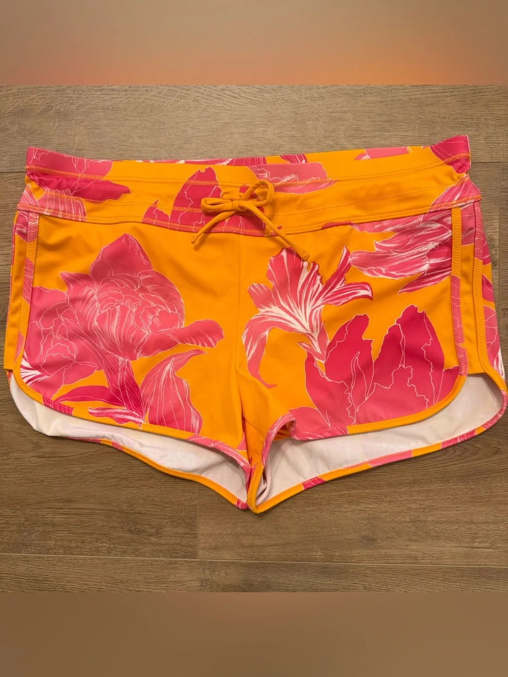 NWOT Athleta Hudson Board Orange Pink Swim Short Built-in-Brief Women Sz. M